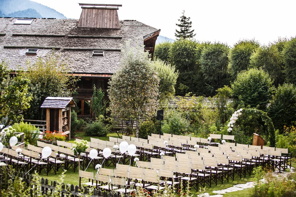 Lieu de mariage extérieur beau et élégant.